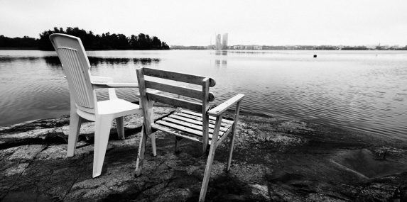 Raportti: Empatia köyhiä kohtaan jakaantuu poliittisten kantojen mukaan